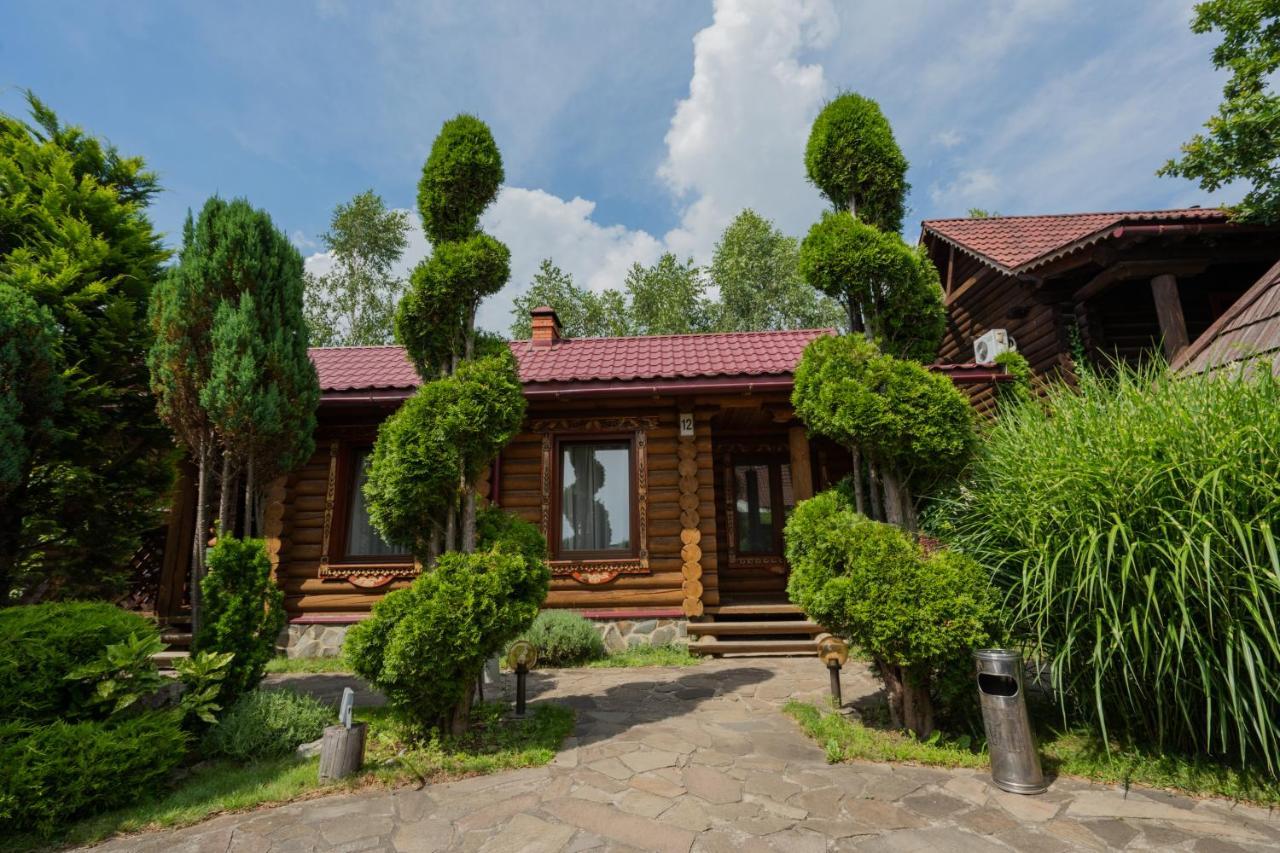 Villa Garden Hotel Солочин Экстерьер фото