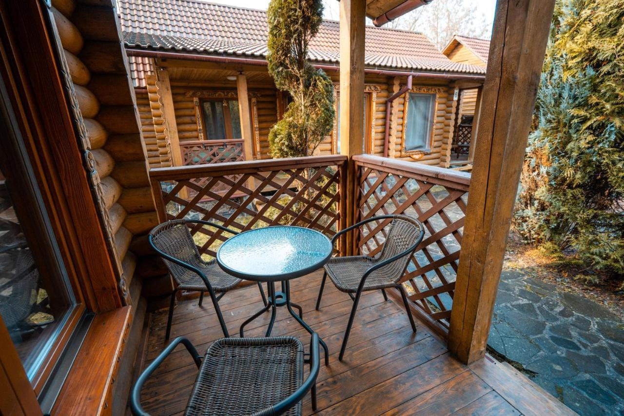 Villa Garden Hotel Солочин Экстерьер фото
