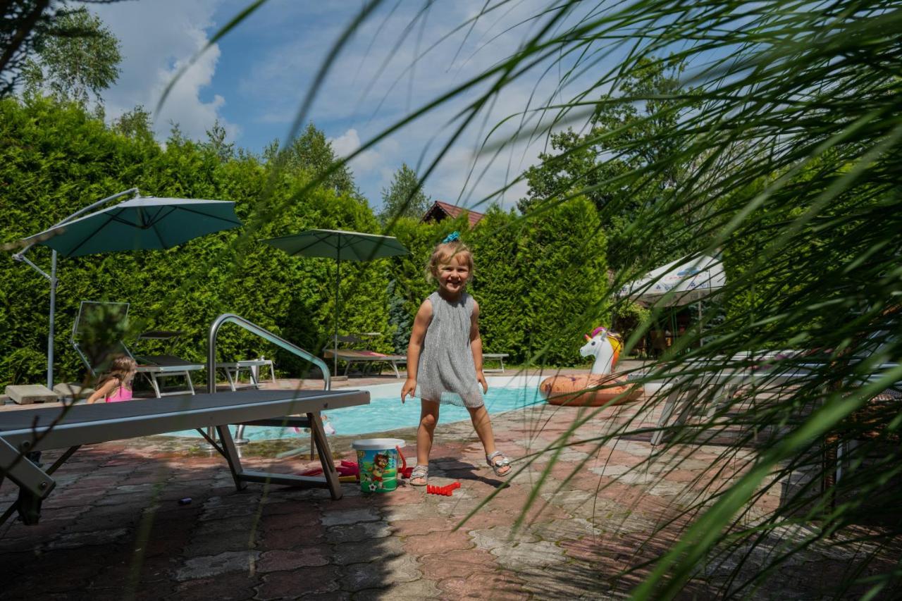 Villa Garden Hotel Солочин Экстерьер фото