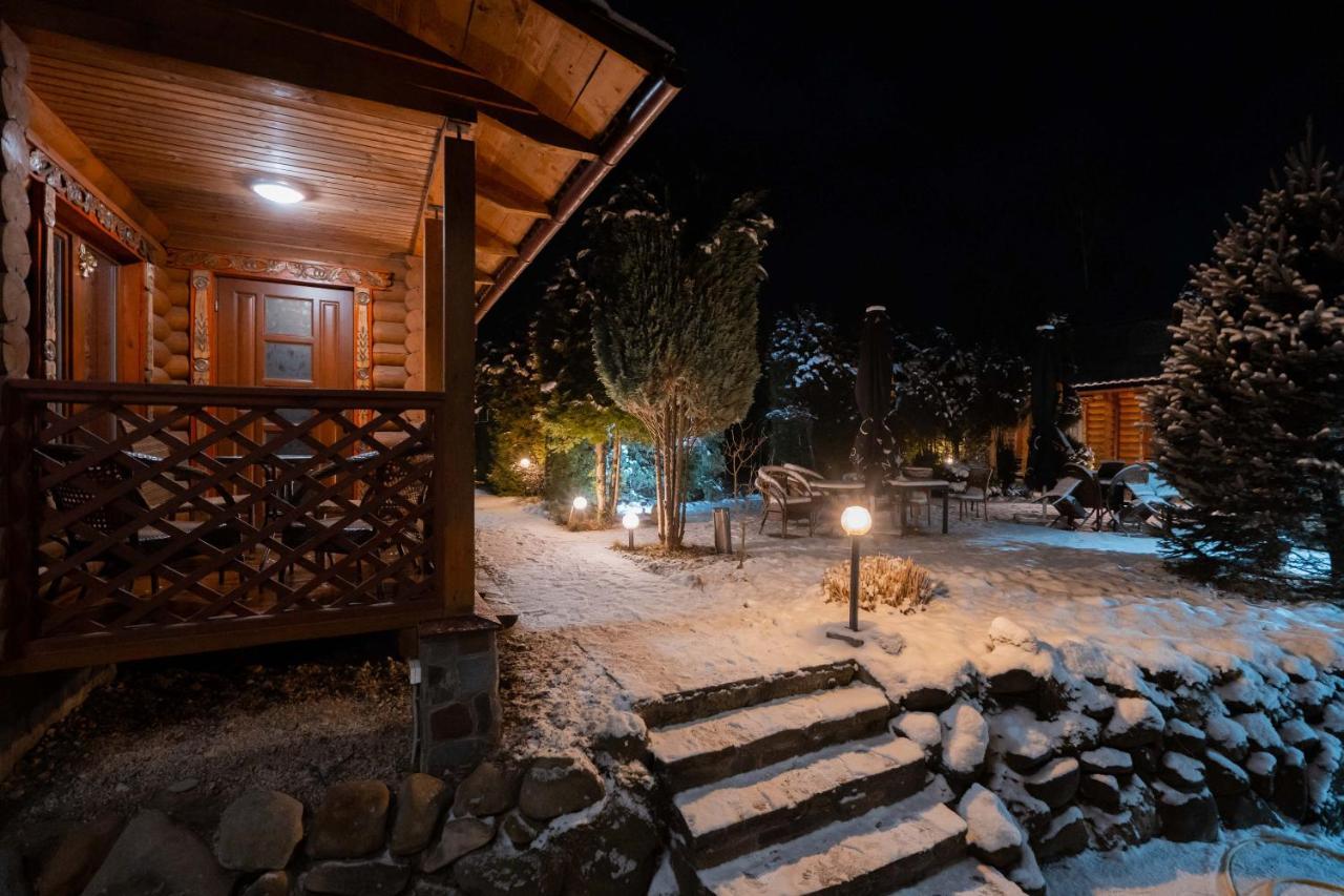 Villa Garden Hotel Солочин Экстерьер фото
