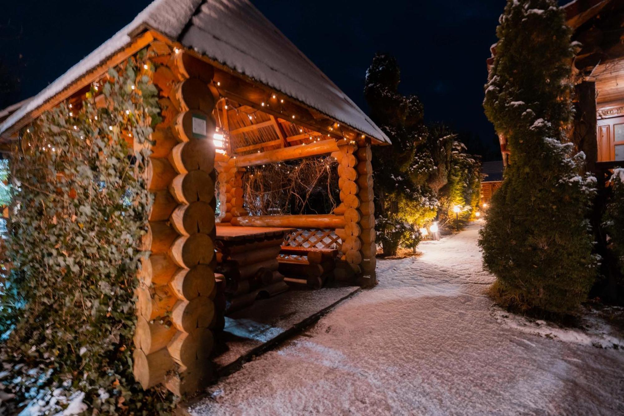 Villa Garden Hotel Солочин Экстерьер фото