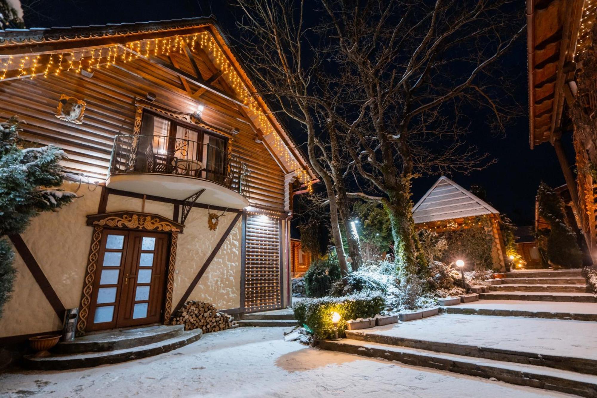 Villa Garden Hotel Солочин Экстерьер фото