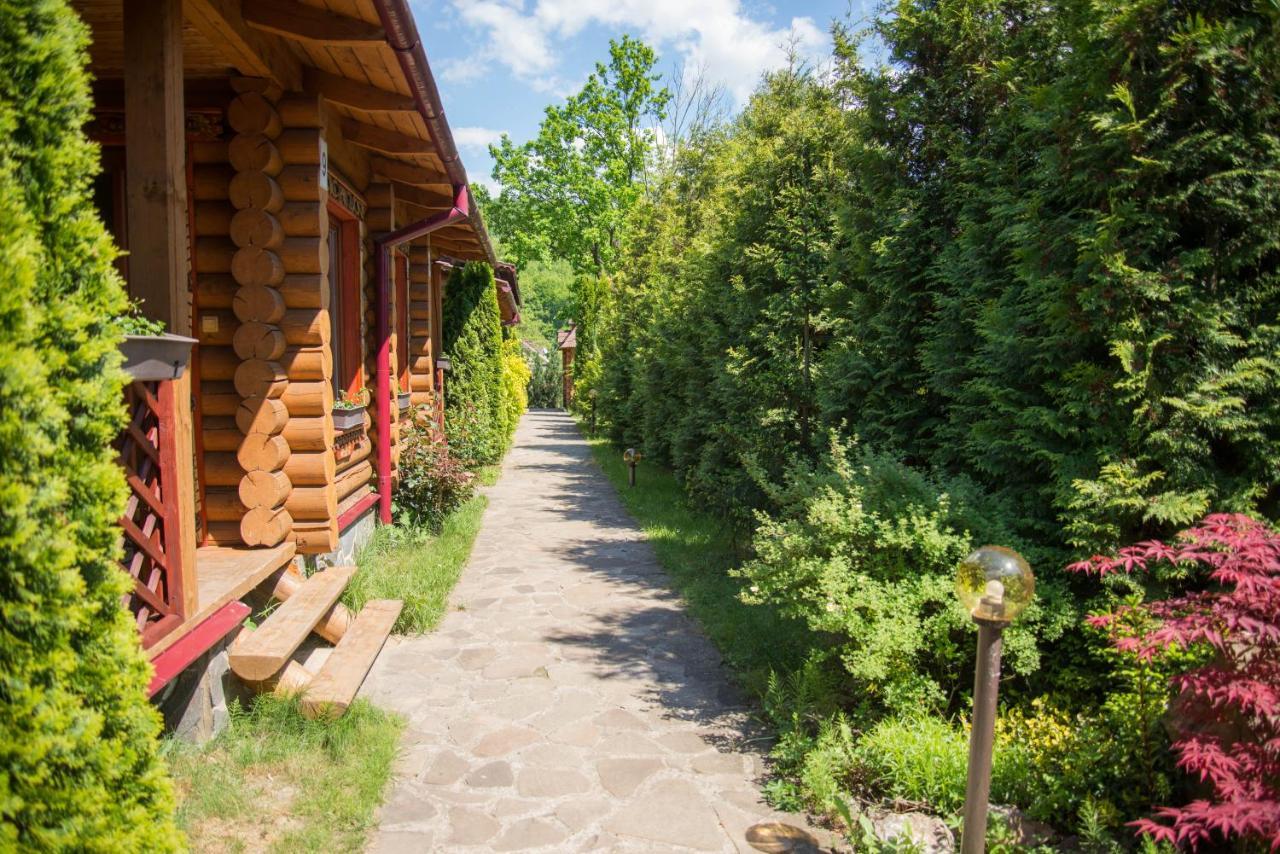 Villa Garden Hotel Солочин Экстерьер фото
